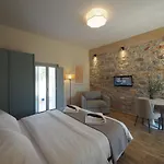 Terra Di Pietra Exclusive & מלון דירות