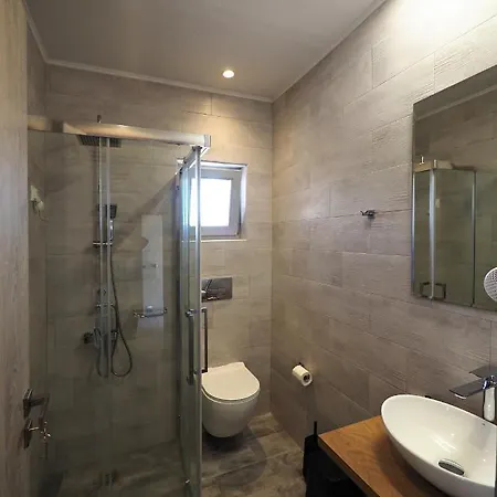 Terra Di Pietra Exclusive &