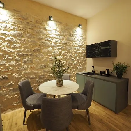 Aparthotel Terra Di Pietra Exclusive & 4*