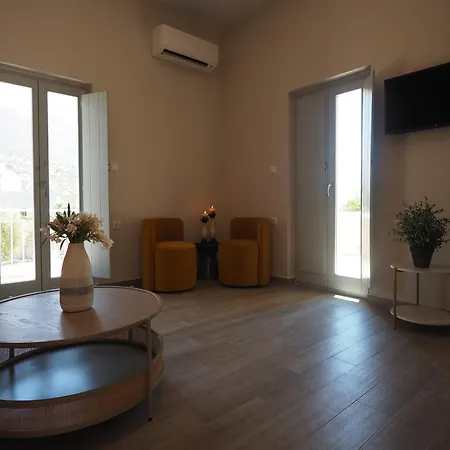 Terra Di Pietra Exclusive & 4* Areopoli