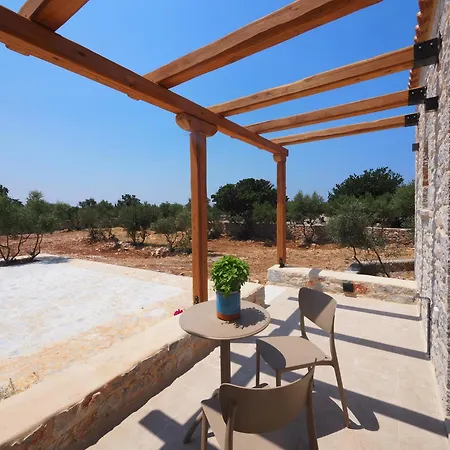 Terra Di Pietra Exclusive &